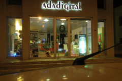 OLYMPUS DIGITAL CAMERA